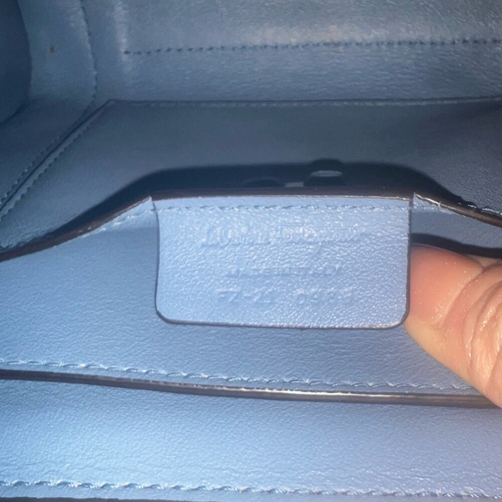 Salvatore Ferragamo Vara Bow Crossbody - Picture 12 of 14